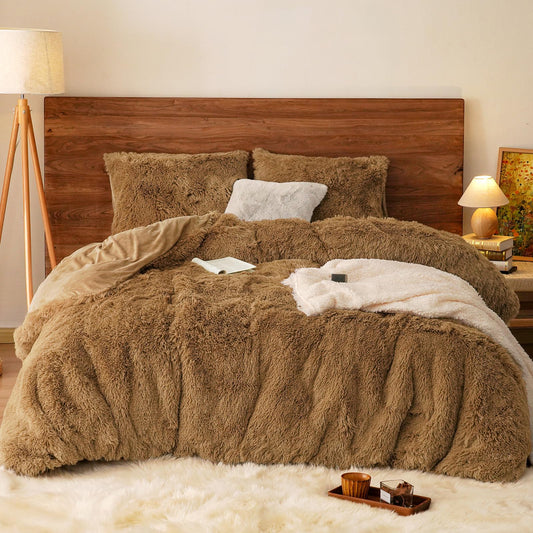 3pcs Soft Cozy Bedding Set with Furry Pillowcases