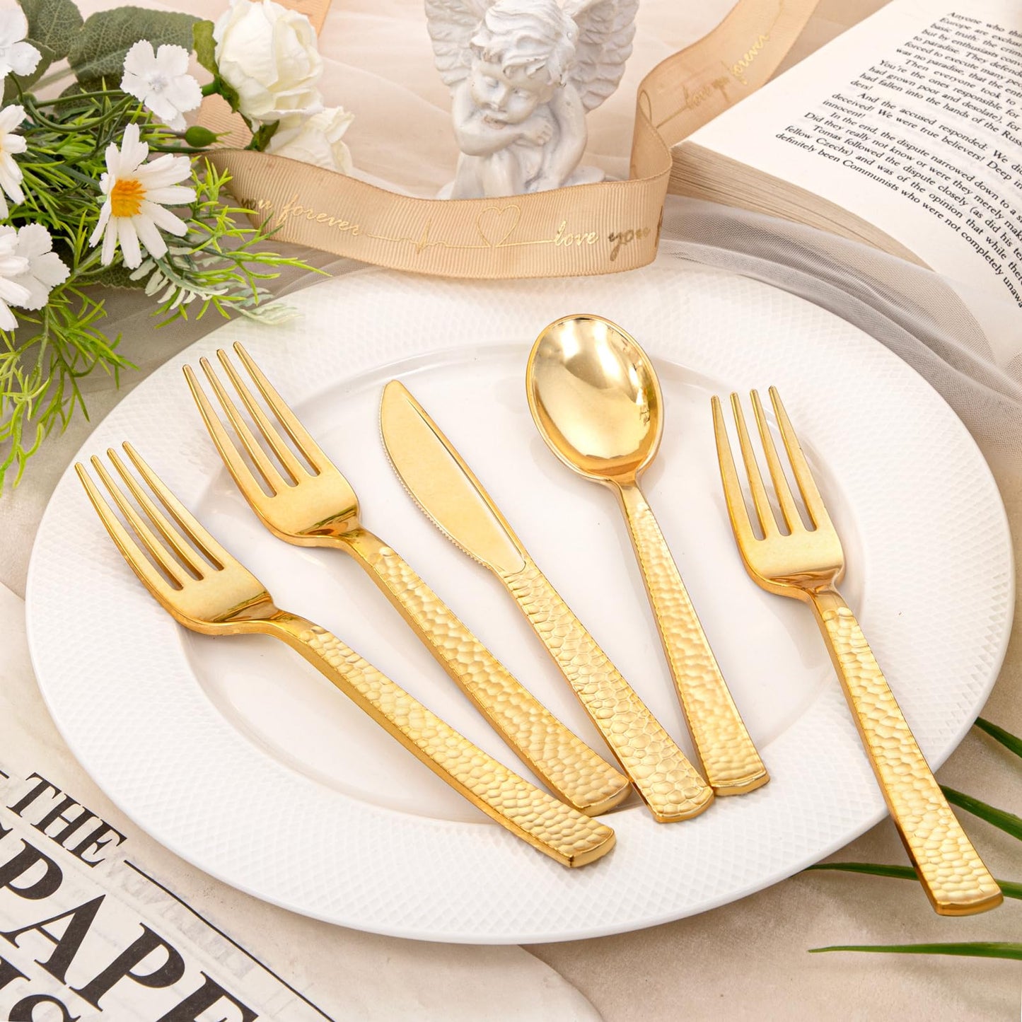 KIRE 400PCS Gold Plastic Silverware - 200 Gold Forks,100 Gold Knives,100 Gold Spoons